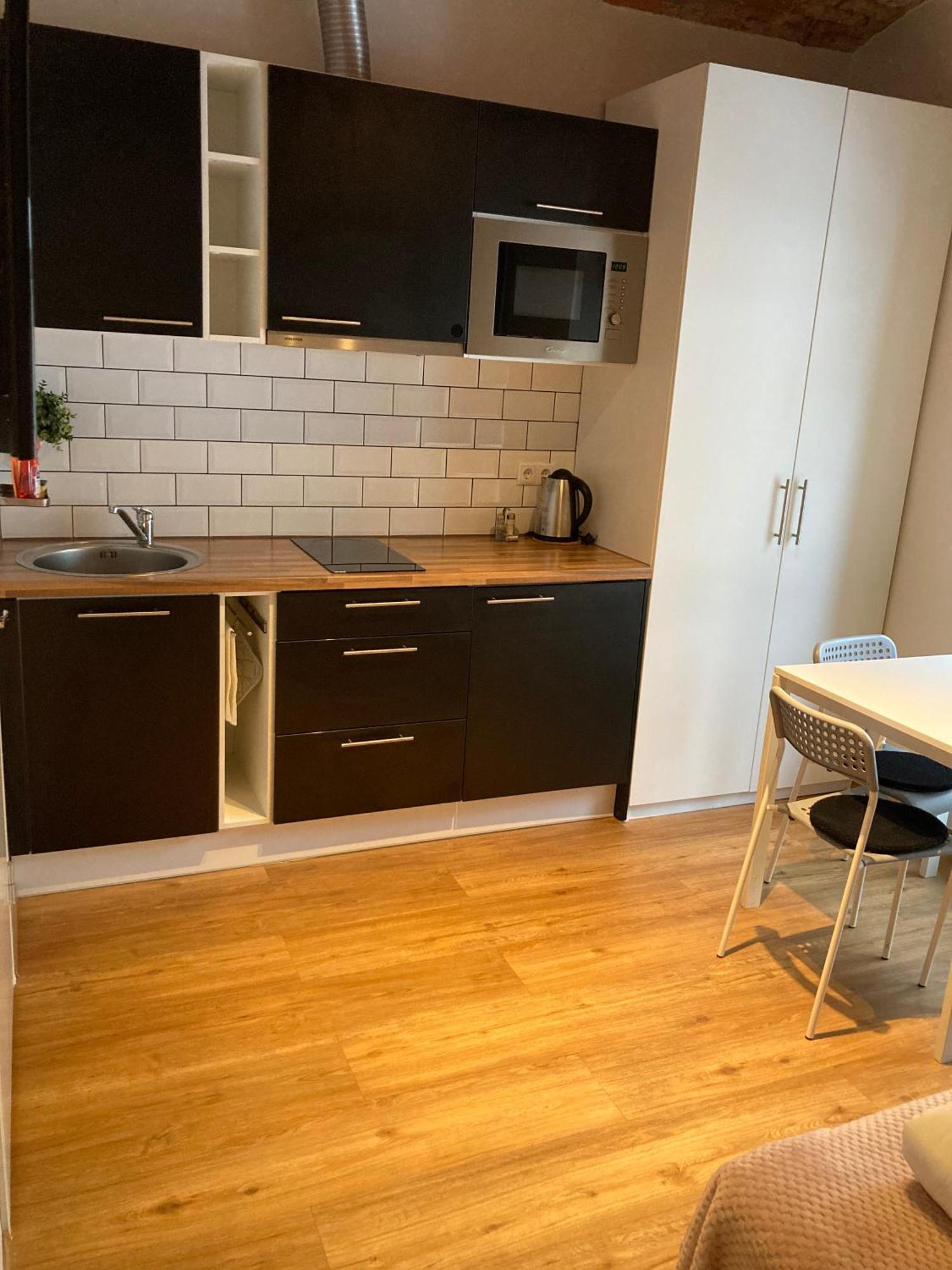 Just Rest Automatic Hostel Вилянди Екстериор снимка