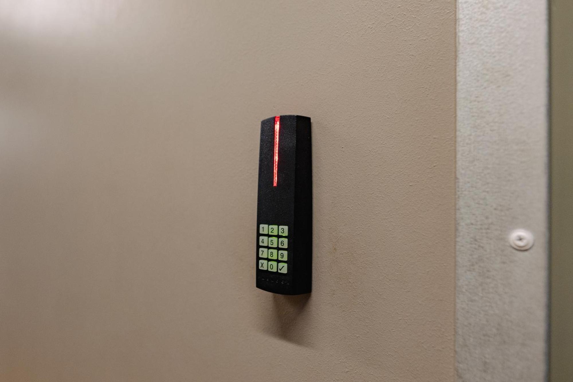 Just Rest Automatic Hostel Вилянди Екстериор снимка