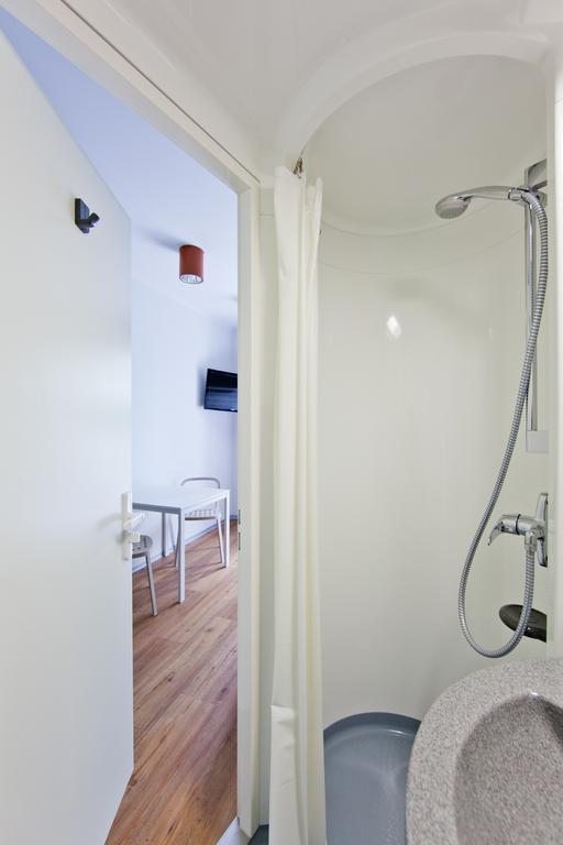 Just Rest Automatic Hostel Вилянди Стая снимка